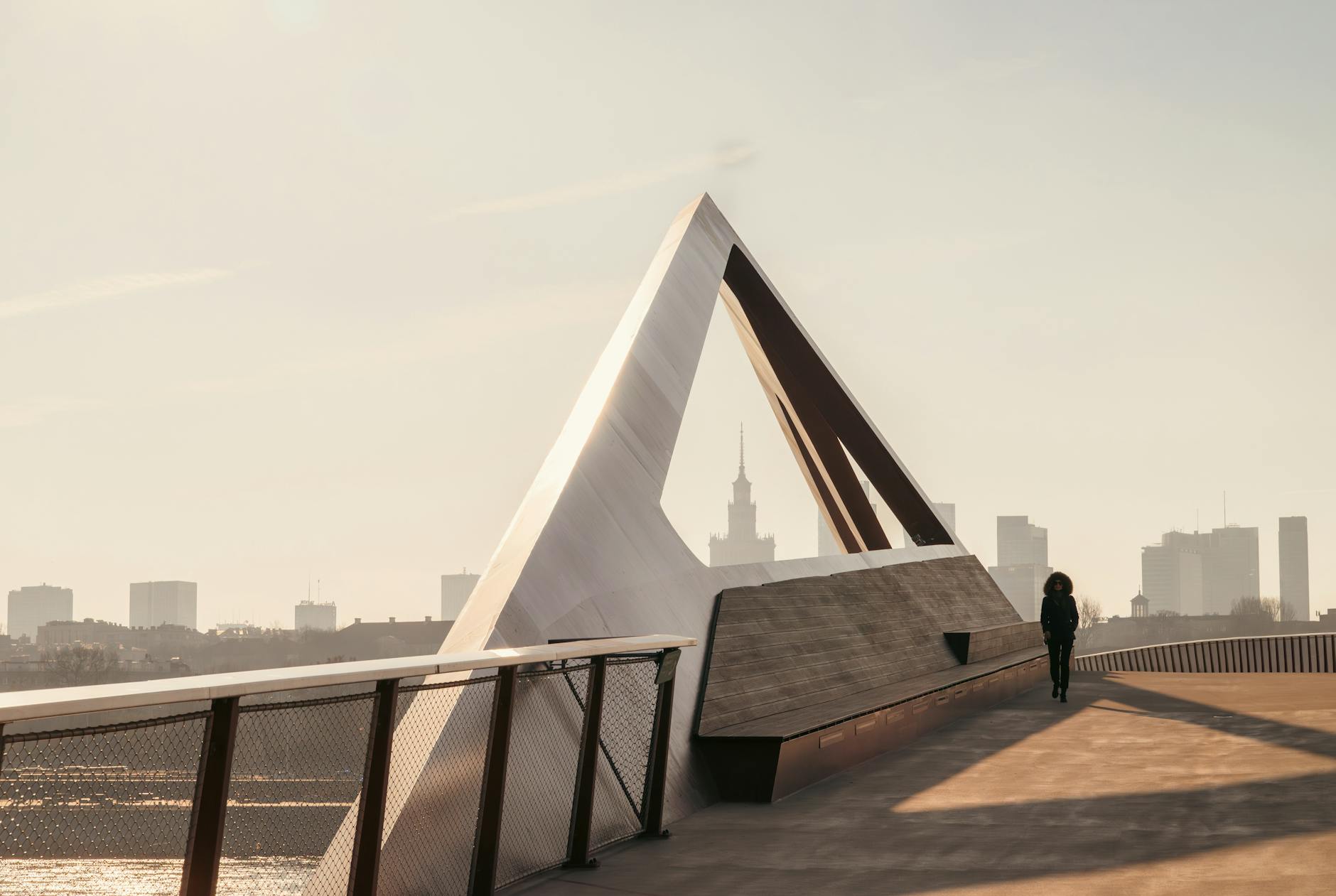Ilustracja przedstawiająca Inowrocław, symbolizująca sukcesy edukacyjne i wydarzenia kulturalne w 2026 roku, z hasłem Inowrocław 2026 edukacja kultura.
